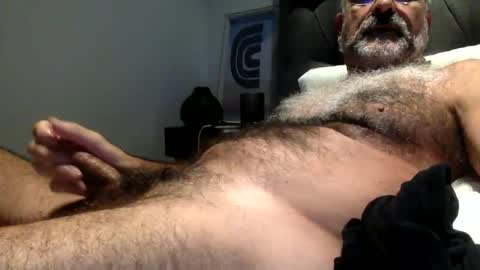 Enjoy guys of all ages if you are not on cam please dont ask for requests if i dont respond dont think im ignoring you i online show from November 2025 10:26:02 AM