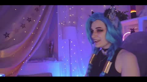 Snapshot of vronnier chatting on February 2025 06:51:02 PM vronnier online show from February 2025 06:51:02 PM