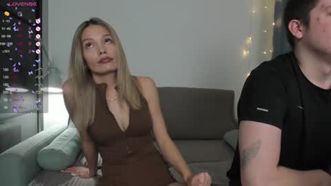 Snapshot of w_______ chatting on February 2025 05:42:02 AM Nicole Johny online show from February 2025 05:42:02 AM