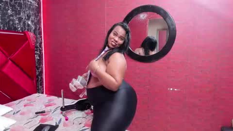 waleska   online show from November 2025 12:16:02 PM