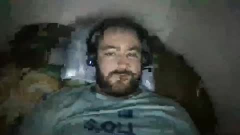 Snapshot of wally792 chatting on March 2025 03:12:02 AM Vali online show from March 2025 03:12:02 AM