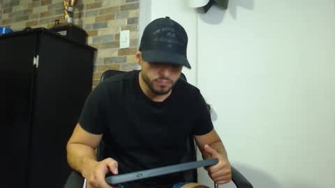 WALTER BROWN  online show from February 2026 12:58:02 AM