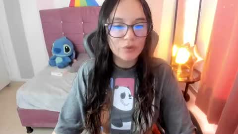 Snapshot of wanda_sg chatting on June 2026 05:15:02 PM Alexandra online show from June 2026 05:15:02 PM
