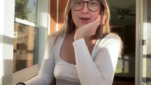 Snapshot of wanderlustjade chatting on December 2024 02:00:02 PM Jade  Adonis online show from December 2024 02:00:02 PM