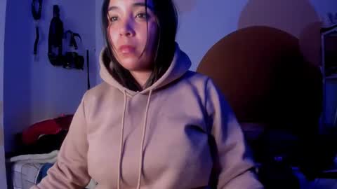 Snapshot of waningrosee chatting on December 2024 02:04:01 AM Waningrose Lu online show from December 2024 02:04:01 AM