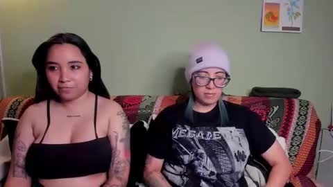 Snapshot of waningrosee chatting on February 2025 05:48:02 AM Waningrose Lu online show from February 2025 05:48:02 AM