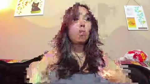 Snapshot of waningrosee chatting on September 2025 01:18:01 AM Waningrose Lu online show from September 2025 01:18:01 AM