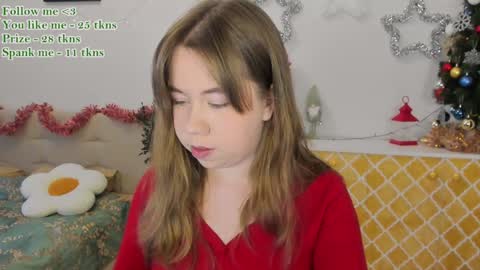 Snapshot of watermelon_sugar_ chatting on December 2024 09:01:01 AM Tess Pls support me with Can we reach 155 my favorite number online show from December 2024 09:01:01 AM