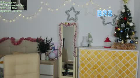 Snapshot of watermelon_sugar_ chatting on December 2024 01:14:01 PM Tess Pls support me with Can we reach 155 my favorite number online show from December 2024 01:14:01 PM