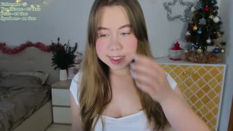 Snapshot of watermelon_sugar_ chatting on January 2025 09:37:02 AM Tess Pls support me with Can we reach 155 my favorite number online show from January 2025 09:37:02 AM