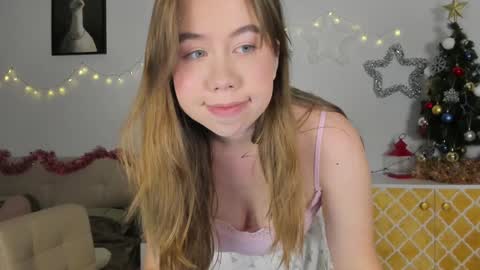 Snapshot of watermelon_sugar_ chatting on January 2025 03:44:02 PM Tess Pls support me with Can we reach 155 my favorite number online show from January 2025 03:44:02 PM