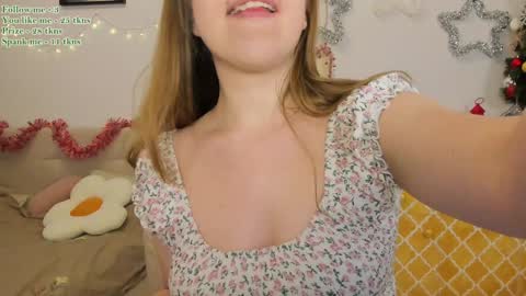 Snapshot of watermelon_sugar_ chatting on January 2025 01:06:02 PM Tess Pls support me with Can we reach 155 my favorite number online show from January 2025 01:06:02 PM