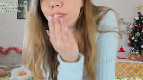 Snapshot of watermelon_sugar_ chatting on January 2025 11:59:02 AM Tess Pls support me with Can we reach 155 my favorite number online show from January 2025 11:59:02 AM