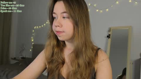 Snapshot of watermelon_sugar_ chatting on January 2025 09:39:01 AM Tess Pls support me with Can we reach 155 my favorite number online show from January 2025 09:39:01 AM