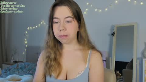 Snapshot of watermelon_sugar_ chatting on February 2025 09:11:01 AM Tess Pls support me with Can we reach 155 my favorite number online show from February 2025 09:11:01 AM