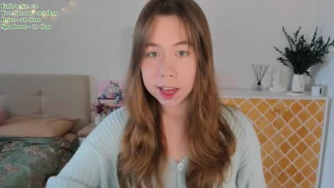 Snapshot of watermelon_sugar_ chatting on February 2025 09:42:01 AM Tess Pls support me with Can we reach 155 my favorite number online show from February 2025 09:42:01 AM