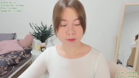 Snapshot of watermelon_sugar_ chatting on March 2025 09:40:01 AM Tess Pls support me with Can we reach 155 my favorite number online show from March 2025 09:40:01 AM