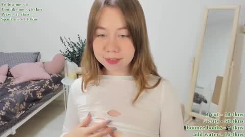 Snapshot of watermelon_sugar_ chatting on March 2025 12:44:02 PM Tess Pls support me with Can we reach 155 my favorite number online show from March 2025 12:44:02 PM