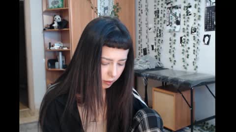 Mina online show from February 2026 12:02:02 PM