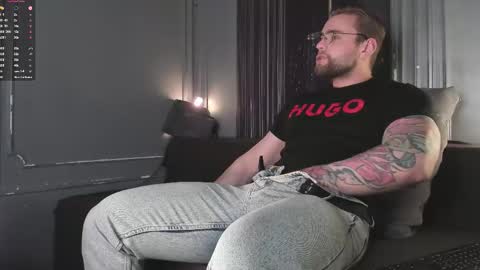 Wayne online show from November 2025 04:45:02 AM