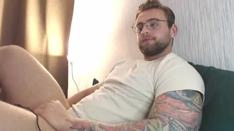 Wayne online show from December 2025 09:40:01 AM