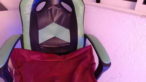 Snapshot of we_n_you chatting on October 2025 03:02:01 PM Trixie 3 online show from October 2025 03:02:01 PM