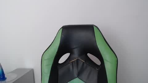 Trixie 3 online show from March 2026 01:48:02 PM