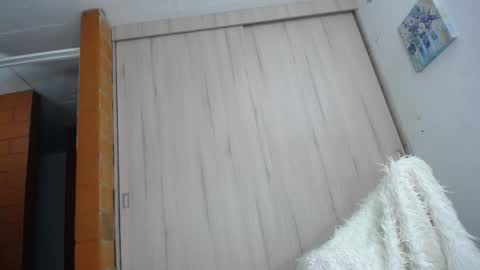 Snapshot of we_we77 chatting on February 2025 11:59:02 PM we_we77 online show from February 2025 11:59:02 PM