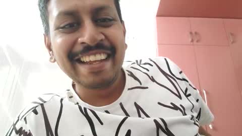 sexyguy online show from September 2025 07:19:02 AM