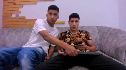 Jhonny Dick  his neighbors. online show from September 2025 01:51:02 AM