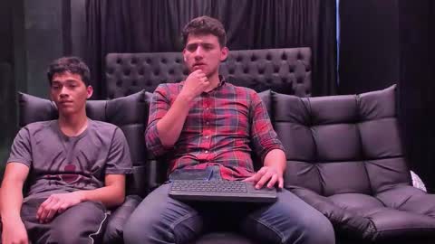 Jhonny Dick  his neighbors. online show from March 2026 07:35:01 PM