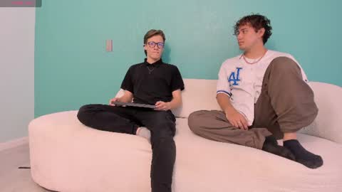 Jhonny Dick  his neighbors. online show from July 2026 02:01:02 PM