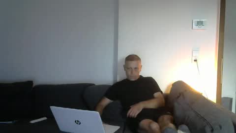weberbenny online show from July 2026 04:29:02 PM