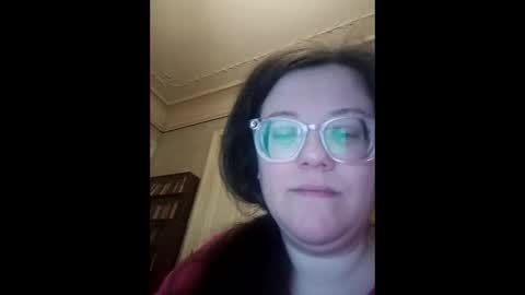 Marina online show from December 2025 03:17:01 PM