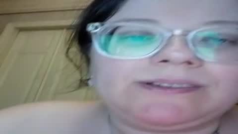 Snapshot of webgirl2 chatting on July 2026 09:21:01 PM Marina online show from July 2026 09:21:01 PM