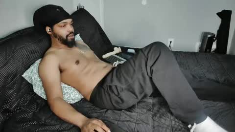 Snapshot of wedashit chatting on December 2024 06:04:02 PM WeDaShit Come Vibe with me . online show from December 2024 06:04:02 PM