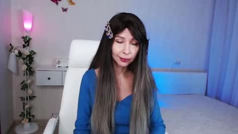 Wendi Foster online show from December 2024 08:16:01 PM