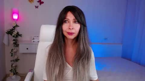 Snapshot of wendifoster chatting on October 2025 06:51:01 PM Wendi Foster online show from October 2025 06:51:01 PM