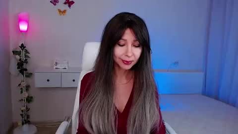 Snapshot of wendifoster chatting on November 2025 07:03:01 PM Wendi Foster online show from November 2025 07:03:01 PM