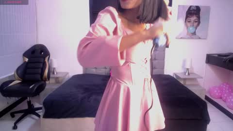 wendy_1_ online show from May 2026 03:35:02 AM