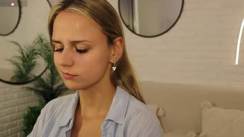 Im Wendy online show from April 2026 09:32:01 PM