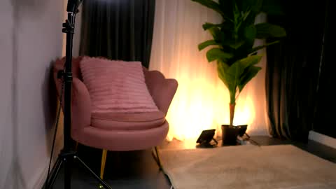 Wendy online show from April 2026 09:15:01 PM