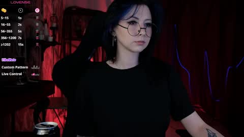 little girl who is always rightLisa online show from June 2026 01:28:02 AM