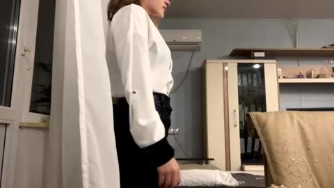 Snapshot of wesleypoledore chatting on November 2025 04:05:01 PM Polly online show from November 2025 04:05:01 PM