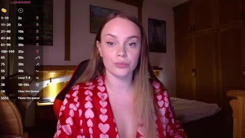 Lana online show from March 2026 07:51:01 PM