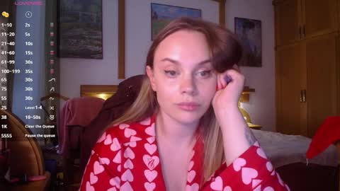 Snapshot of wet_lana chatting on April 2026 04:01:01 PM Lana online show from April 2026 04:01:01 PM