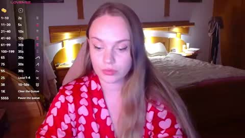 Snapshot of wet_lana chatting on July 2026 08:33:02 PM Lana online show from July 2026 08:33:02 PM