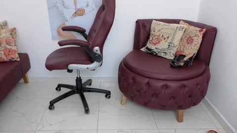 Snapshot of wet_liss chatting on September 2025 08:32:02 PM Diva online show from September 2025 08:32:02 PM