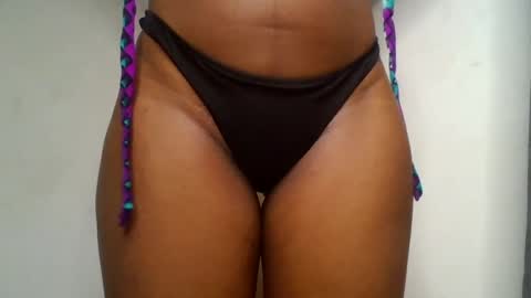 Snapshot of wet_pussieyy chatting on June 2026 10:19:02 AM wet_pussieyy online show from June 2026 10:19:02 AM
