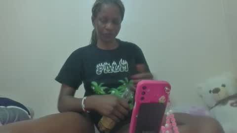 wetberry20 online show from December 2025 11:24:01 PM